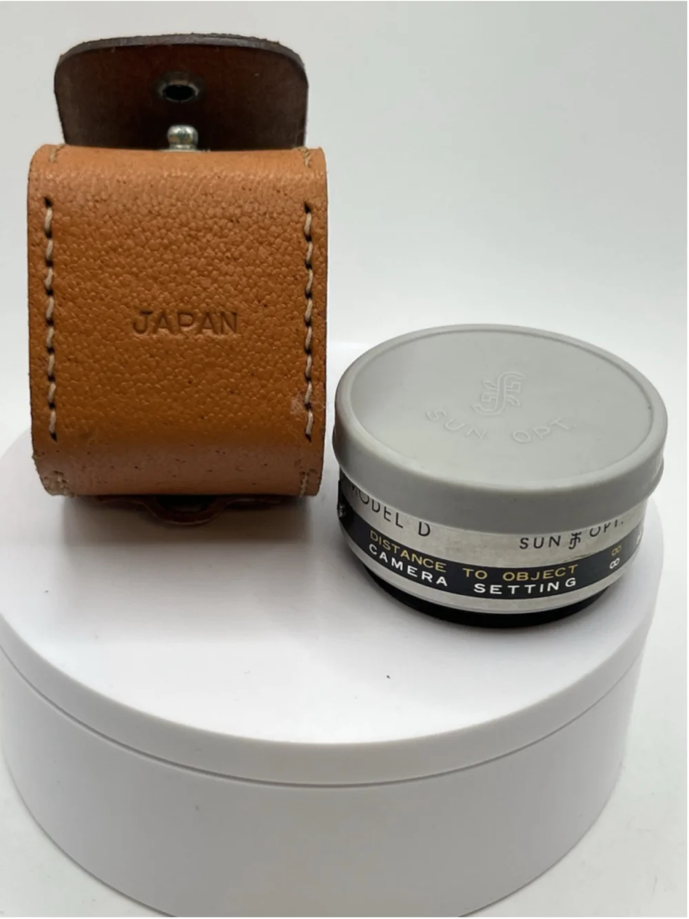 VINTAGE Sun Optical Auxiliary Lens WITH CASE MADE IN JAPAN , WELL TAKEN CARE OF